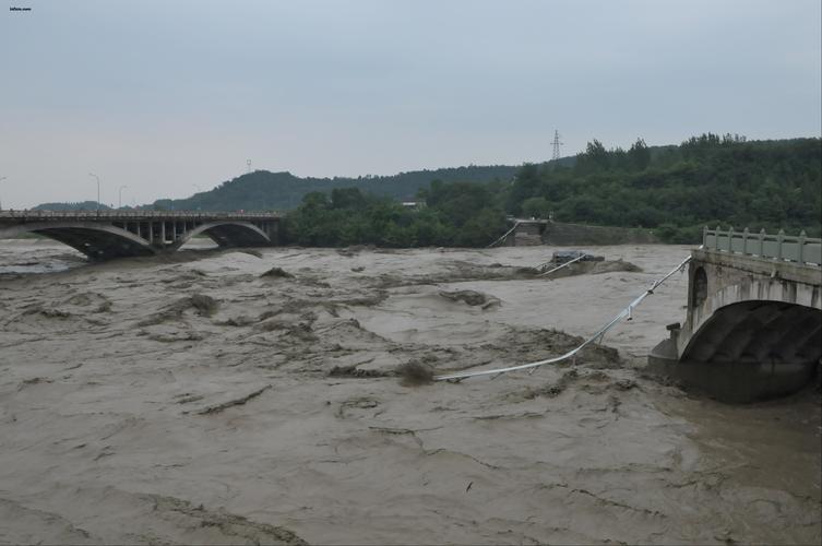 2025新澳正版资料今晚和四川铁路桥发生垮塌与四川铁路桥发生垮塌事故