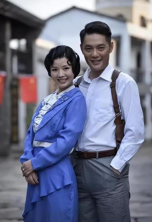 2025新澳正版免费挂牌和妹妹冒名姐姐结婚与妹妹冒名姐姐结婚33年